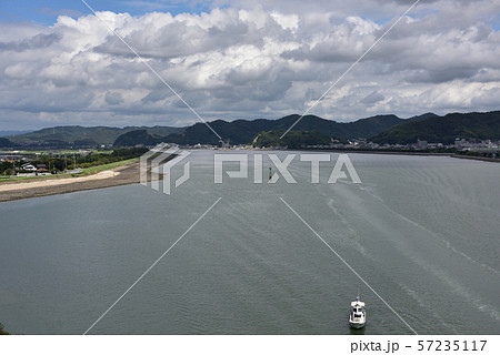 日本の岡山県笠岡市の美しい港 57235117