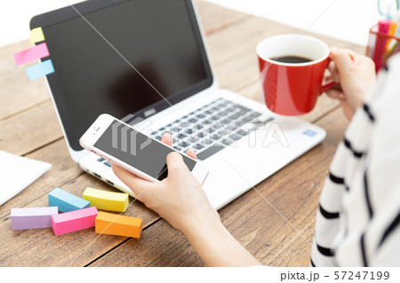 在宅勤務 ノマドワーク 働き方改革 在宅勤務 ノマドワーク 働き方改革 57247199