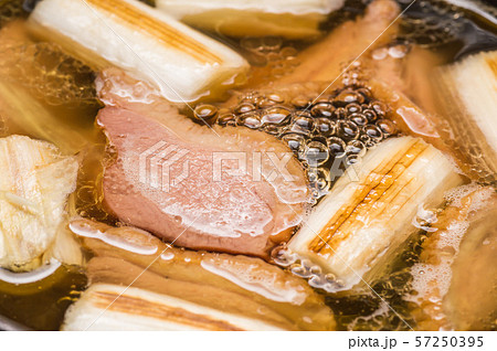 冬の味覚　鴨鍋 57250395