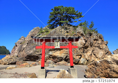 由良海岸　白岩大神 57251074