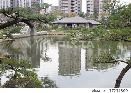縮景園の濯えい池と清風館 縮景園の濯えい池と清風館 57251360