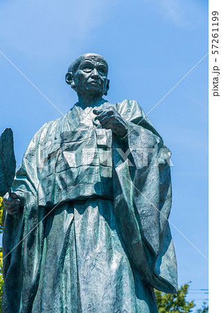 山梨県甲府駅前　武田信虎公 57261199