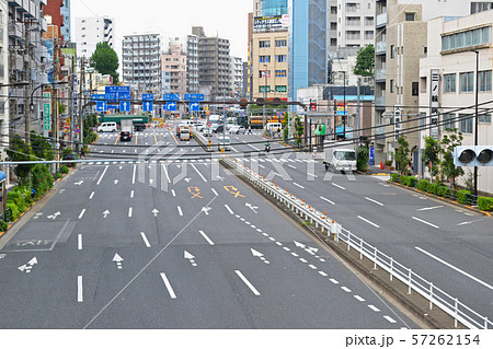 大関横丁交差点 明治通りと昭和通り・日光街道(国道4号線)の交差点 明治通り、西側から見る 大関横丁交差点 明治通りと昭和通り・日光街道(国道4号線)の交差点 明治通り、西側から見る 57262154