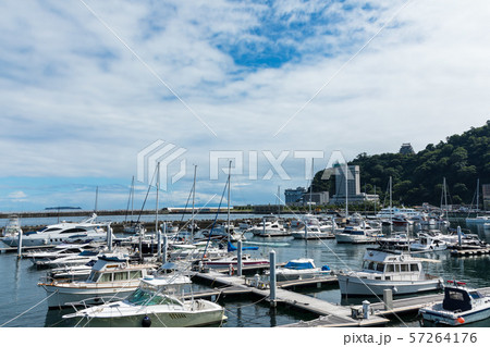 (静岡県-風景)真夏の熱海港マリーナ風景2 (静岡県-風景)真夏の熱海港マリーナ風景2 57264176