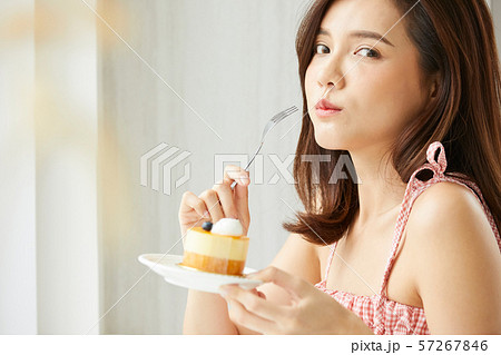 女性　ライフスタイル 57267846