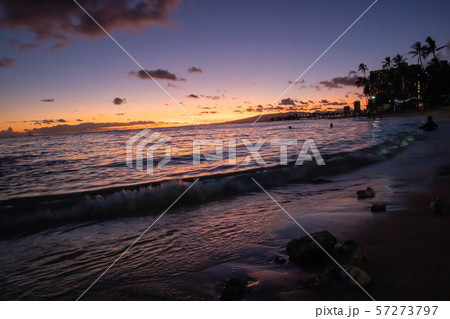 夕焼け サンセット 夕日 壁紙の写真素材