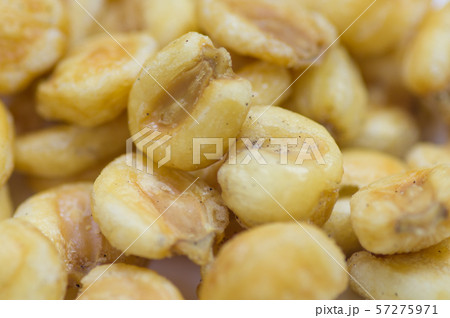 ジャイアントコーン・塩こしょう味 ジャイアントコーン・塩こしょう味 57275971