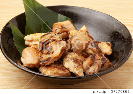 地鶏の炭火焼き 地鶏の炭火焼き 57276362
