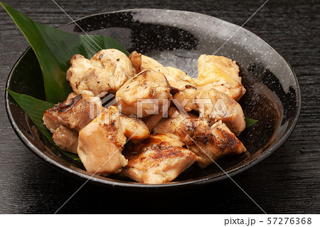 地鶏の炭火焼き 地鶏の炭火焼き 57276368