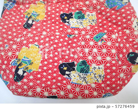 かわいい女の子の柄の巾着袋 かわいい女の子の柄の巾着袋 57276459