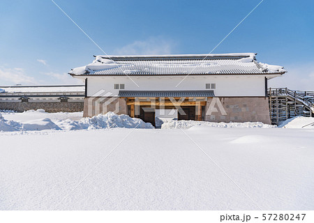 【金沢城　橋爪門　大雪】 57280247