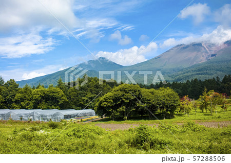 浅間山山麓の眺め 57288506