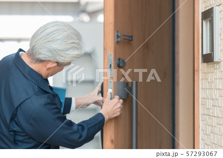elderly elderly 57293067