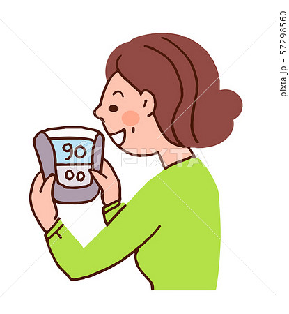 血圧を測る女性 57298560
