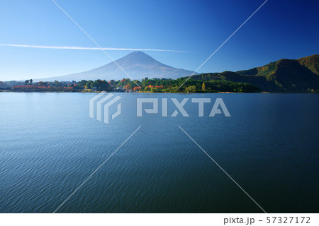 河口湖晩秋の富士 河口湖晩秋の富士 57327172