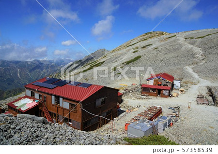 南岳小屋と登山道 南岳小屋と登山道 57358539