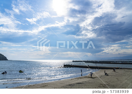 【神奈川県】江ノ島　片瀬西浜海岸 57383939