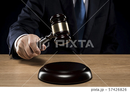 ビジネスマン ハンマー 57426826