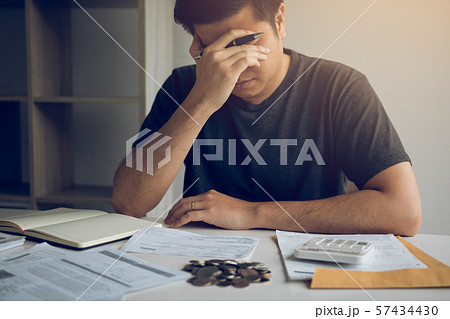 Asian men are stressed about financial problems, 57434430