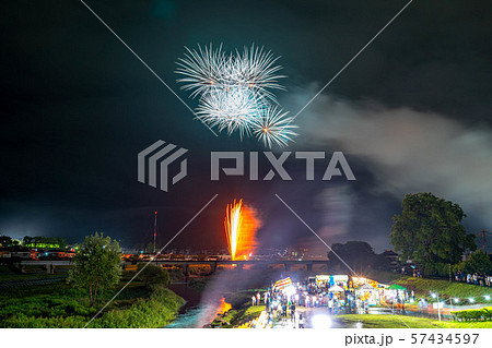 花火 大船渡市 灯篭流し 【岩手県】 花火 大船渡市 灯篭流し 【岩手県】 57434597