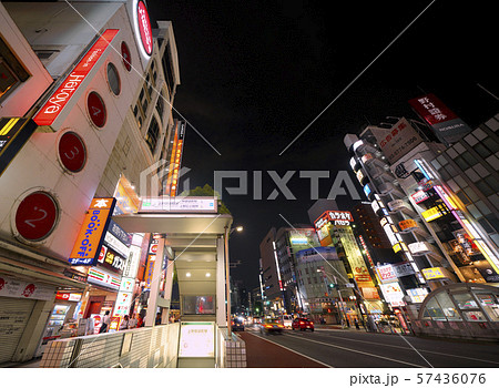 日本の東京都市景観　上野広小路の交差点などを望む 57436076