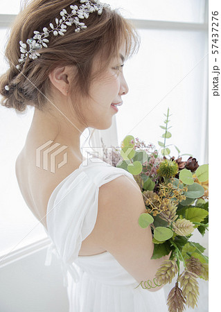 ウエディング アレンジ 女性 日本人 ウエディング アレンジ 女性 日本人 57437276