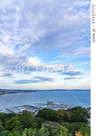 【神奈川県】江ノ島の街並み 57437775