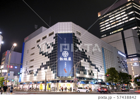 日本の東京都市景観　上野広小路の交差点などを望む(夜景） 57438842