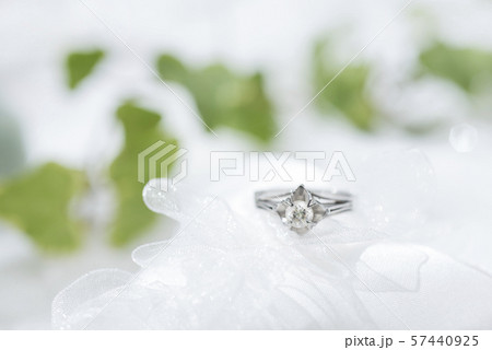 婚約指輪 57440925