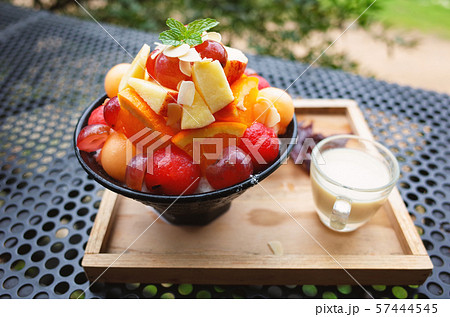 Fresh fruit salad with sauces Fresh fruit salad with sauces 57444545