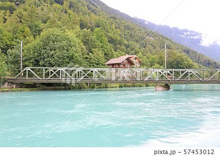 スイス、インターラーケンの景色 57453012