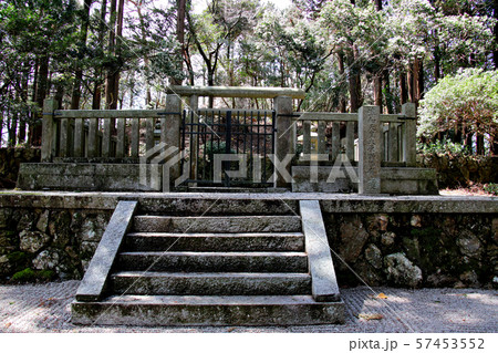 淳和天皇大原野西嶺上陵　全体 57453552