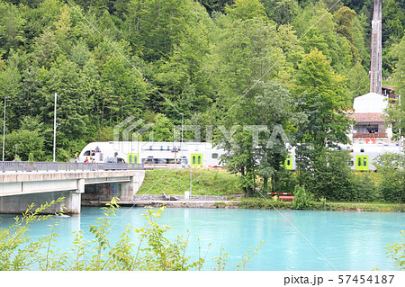 スイス、インターラーケンの景色 スイス、インターラーケンの景色 57454187