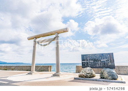 北海道の夏の海 木古内 みそぎ浜の風景 北海道の夏の海 木古内 みそぎ浜の風景 57454298