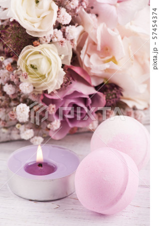Aroma bath bombs with pink purple bouquet Aroma bath bombs with pink purple bouquet 57454374