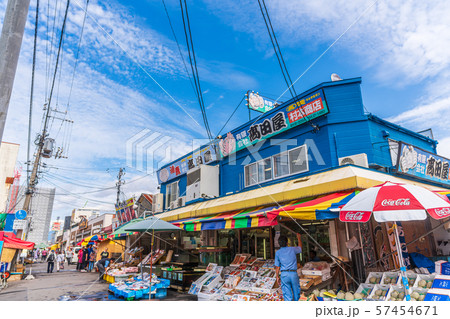 北海道函館　函館朝市周辺の風景 57454671