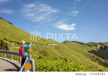 Asian climbing woman take pictures Asian climbing woman take pictures 57458781