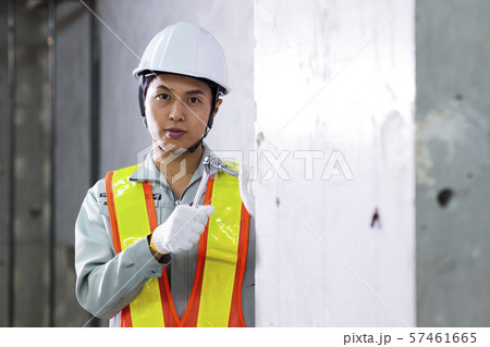 建設現場　不動産　建築　建設　建築士　ビジネス　設計 57461665