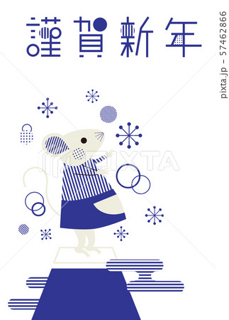謹賀新年 富士山に登ったかわいいねずみ 縦 赤のイラスト素材
