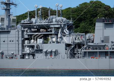 横須賀基地に停泊する潜水艦救難艦ちよだ 57464092