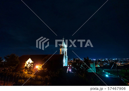 北海道函館 カトリック元町教会の夜景 北海道函館 カトリック元町教会の夜景 57467906
