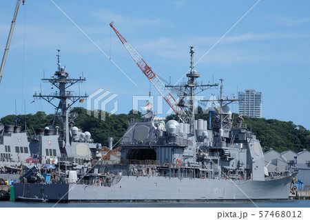 横須賀基地に停泊するミサイル巡洋艦シャイロー 横須賀基地に停泊するミサイル巡洋艦シャイロー 57468012