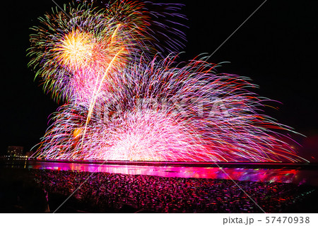 諏訪湖 全国新作花火競技大会 諏訪湖 全国新作花火競技大会 57470938
