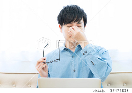眼精疲労 眼精疲労 57472833