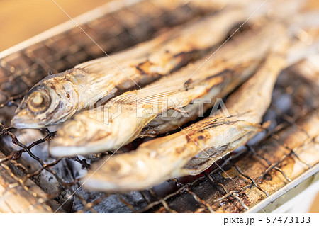 トビウオ(アゴ)の炭火焼きBBQ・bbq・炭火焼・網焼・備長炭・七輪・キャンプ・食事・飛び魚 トビウオ(アゴ)の炭火焼きBBQ・bbq・炭火焼・網焼・備長炭・七輪・キャンプ・食事・飛び魚 57473133