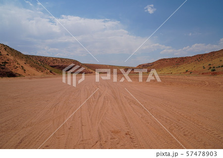 干上がった川 57478903