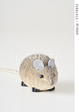 年賀状 子年 57479842