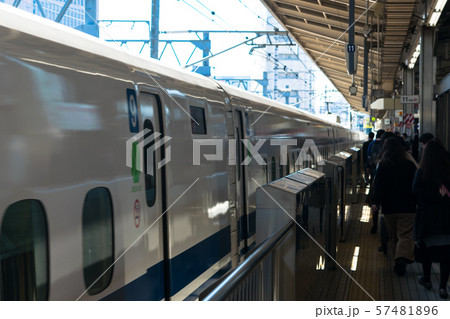 名古屋駅を出発するN700系 57481896