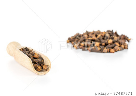 Dry brown clove isolated on white 57487571