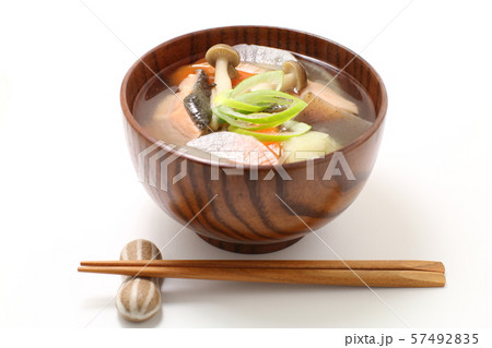 具だくさん汁物、三平汁、北海道の郷土料理 57492835